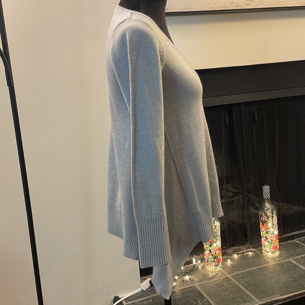 Grey sweater - Picture 5 of 12